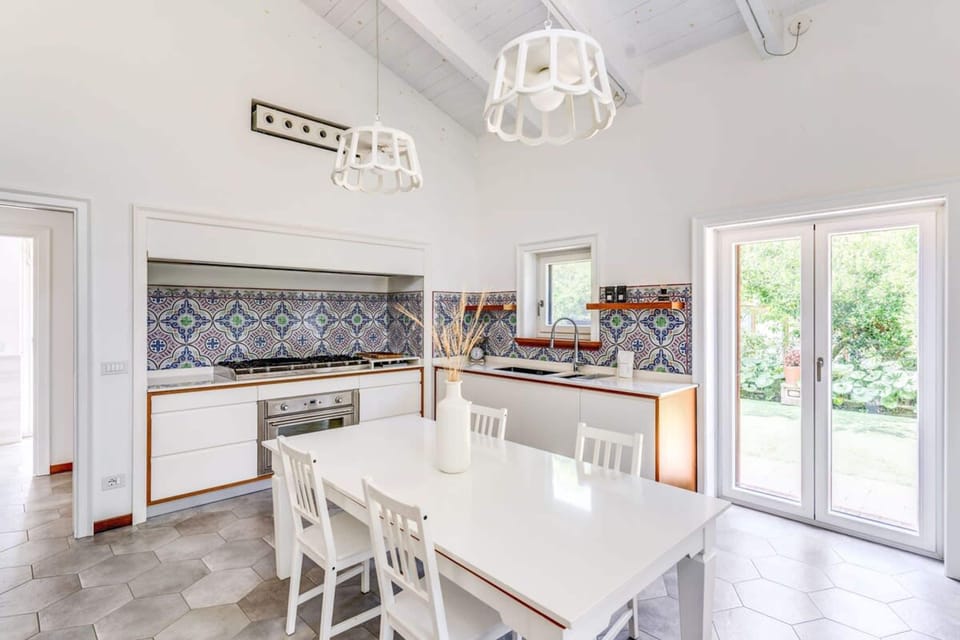 House | 3 bedrooms, iron/ironing board, high-speed internet