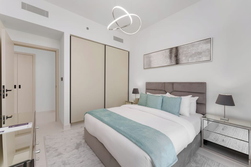 Exclusive Apartment, 3 Bedrooms, Sea View | 3 bedrooms, in-room safe, blackout drapes, iron/ironing board