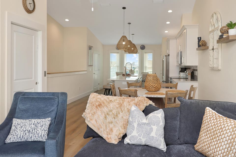 House, Multiple Beds (Sea Cliff K66 Sunset on the Cape) | Living area