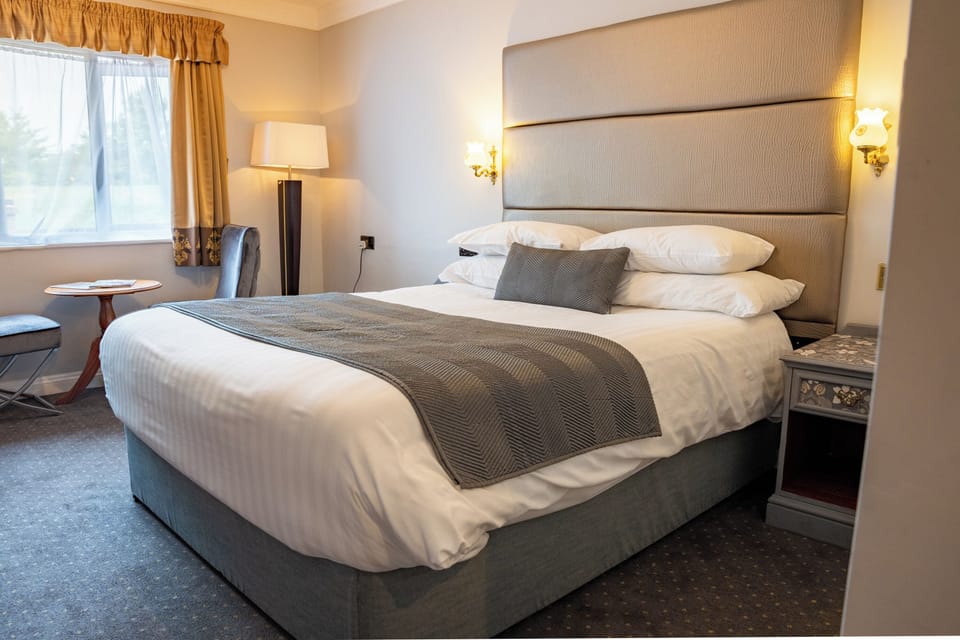 Comfort Double Room | Blackout drapes, soundproofing, iron/ironing board, free WiFi