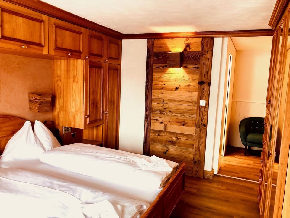 Family Suite, 3 Bedrooms | In-room safe, desk, laptop workspace, soundproofing