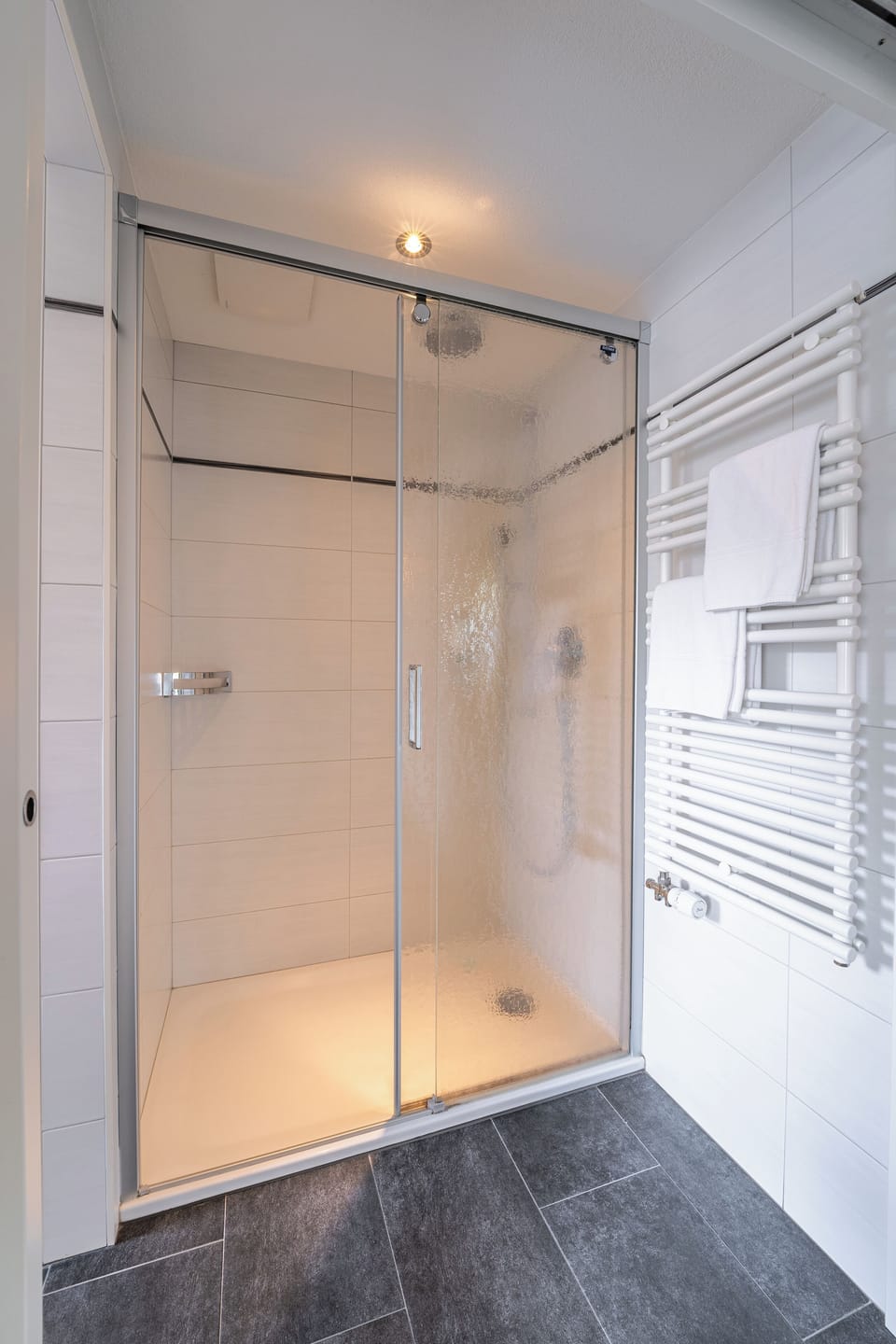 Superior Double Room, Mountain View | Bathroom