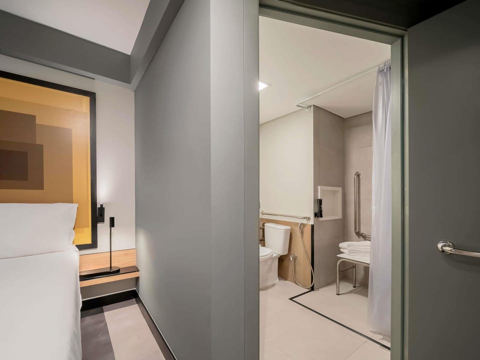 Standard Apartment, 1 Double Bed, Accessible | Minibar, in-room safe, desk, blackout drapes