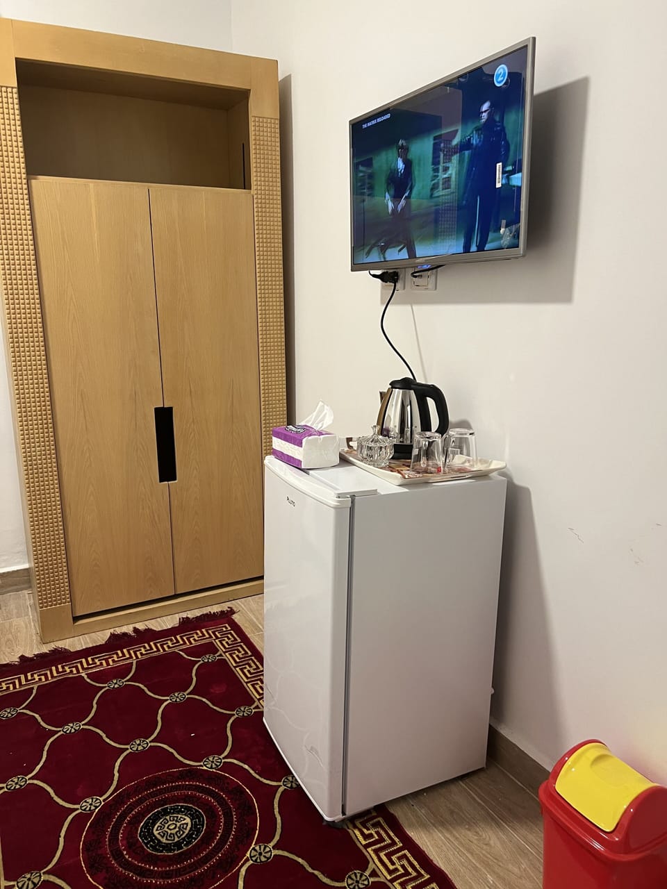 Free minibar, in-room safe, blackout drapes, free WiFi