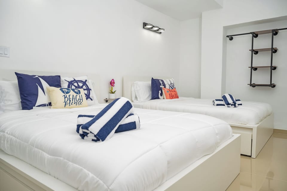 Comfort Room | Free minibar, iron/ironing board, free WiFi