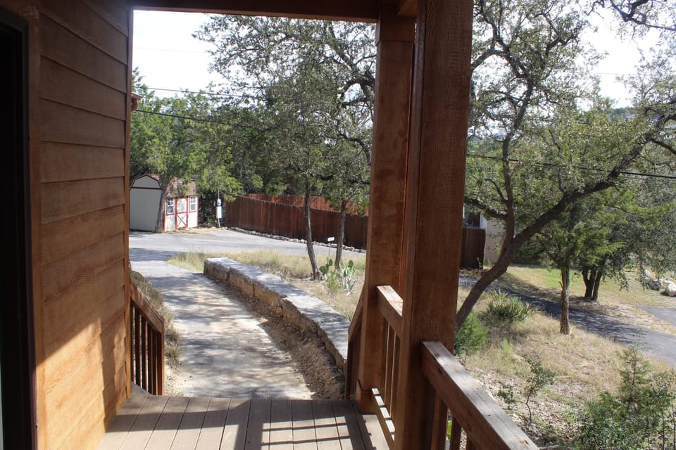 House | 4 bedrooms, desk, iron/ironing board, high-speed internet