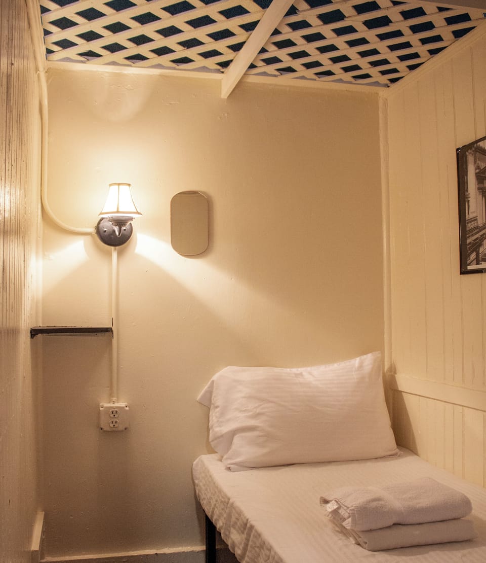 Free WiFi, bed sheets
