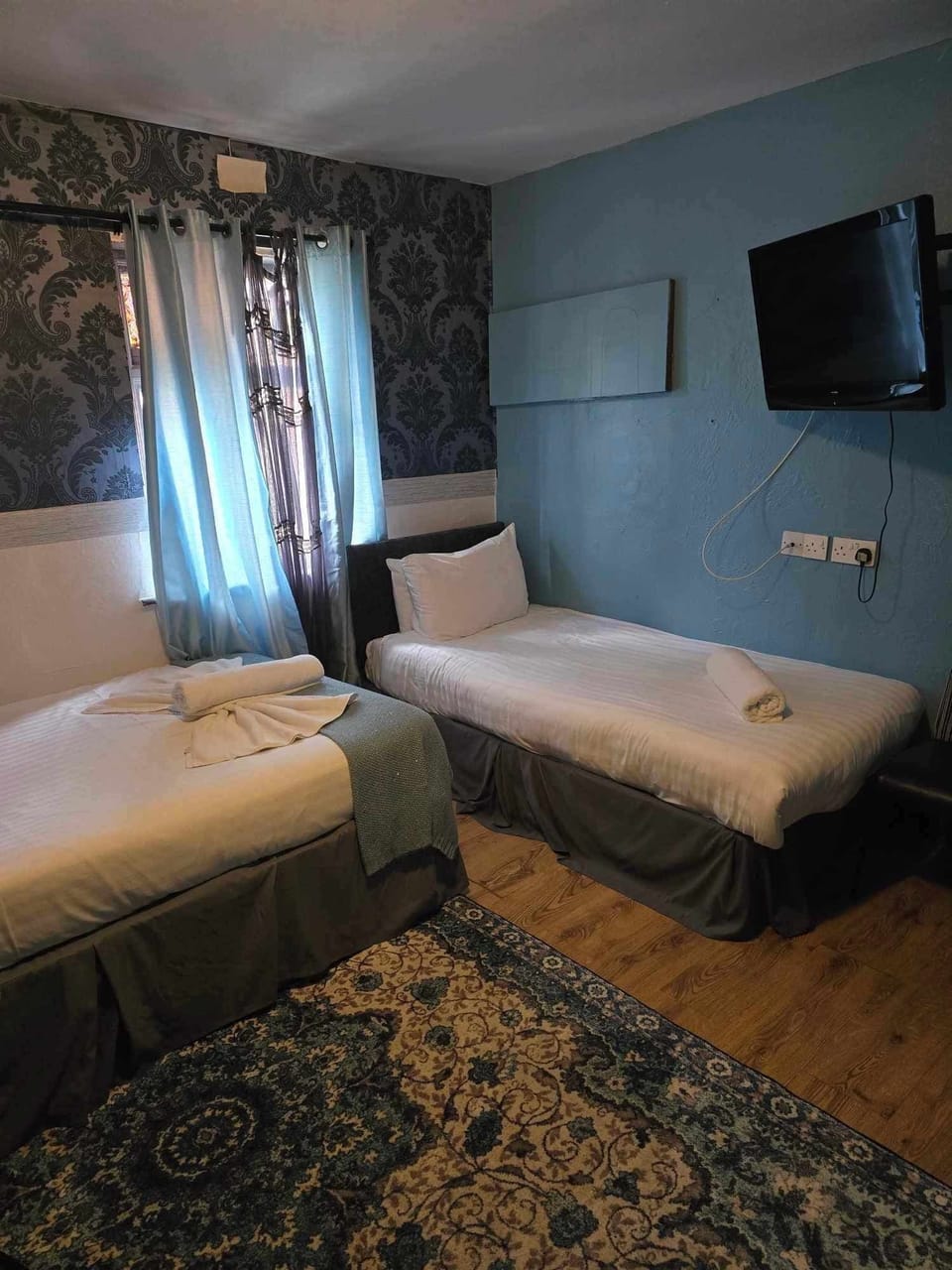 Classic Triple Room | Free WiFi