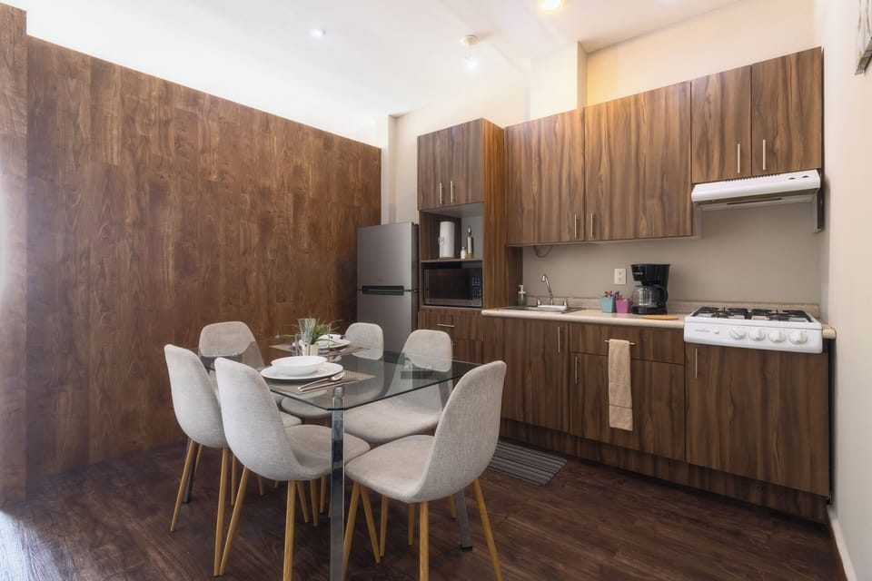 Premier Apartment F602 | Private kitchen | Full-size fridge, microwave, stovetop, coffee/tea maker