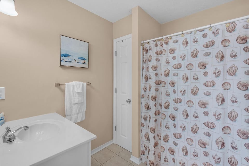 Gulf View Dream Unit D Apartment in Pensacola Beach