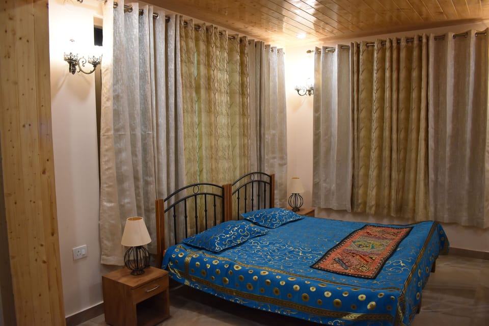 Classic Studio Suite | Hypo-allergenic bedding, Select Comfort beds, individually decorated
