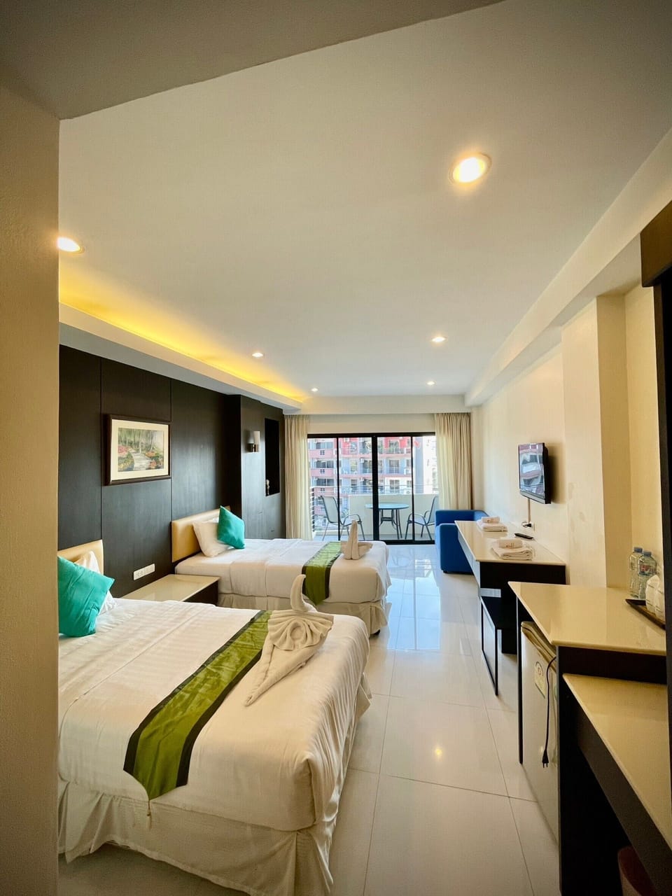 Deluxe Room | In-room safe, free WiFi