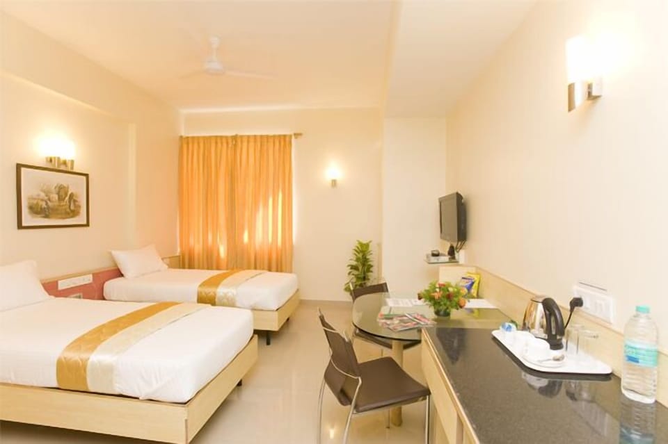 Standard Double or Twin Room | Premium bedding, down comforters, minibar, desk