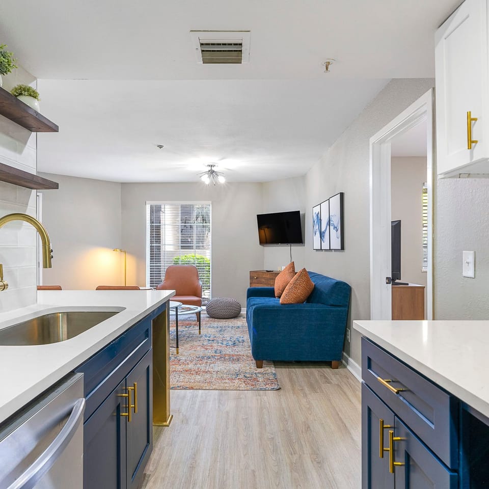 House | 2 bedrooms, iron/ironing board, Internet