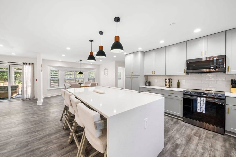 House | 6 bedrooms, Internet