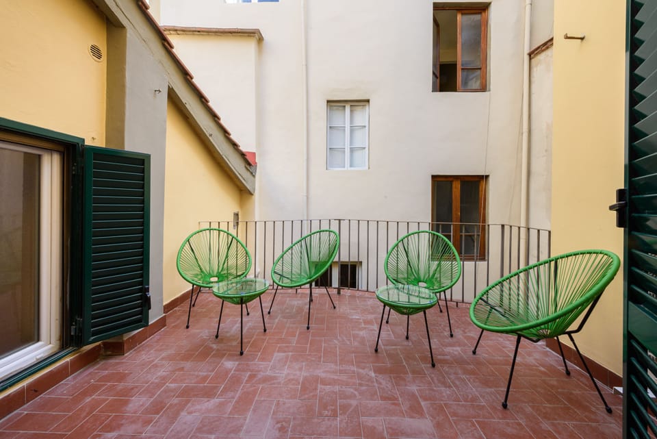Luxury Apartment | Terrace/patio