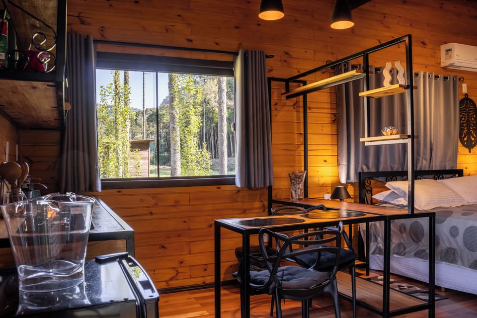 Exclusive Cabin | Pillowtop beds, individually decorated, individually furnished