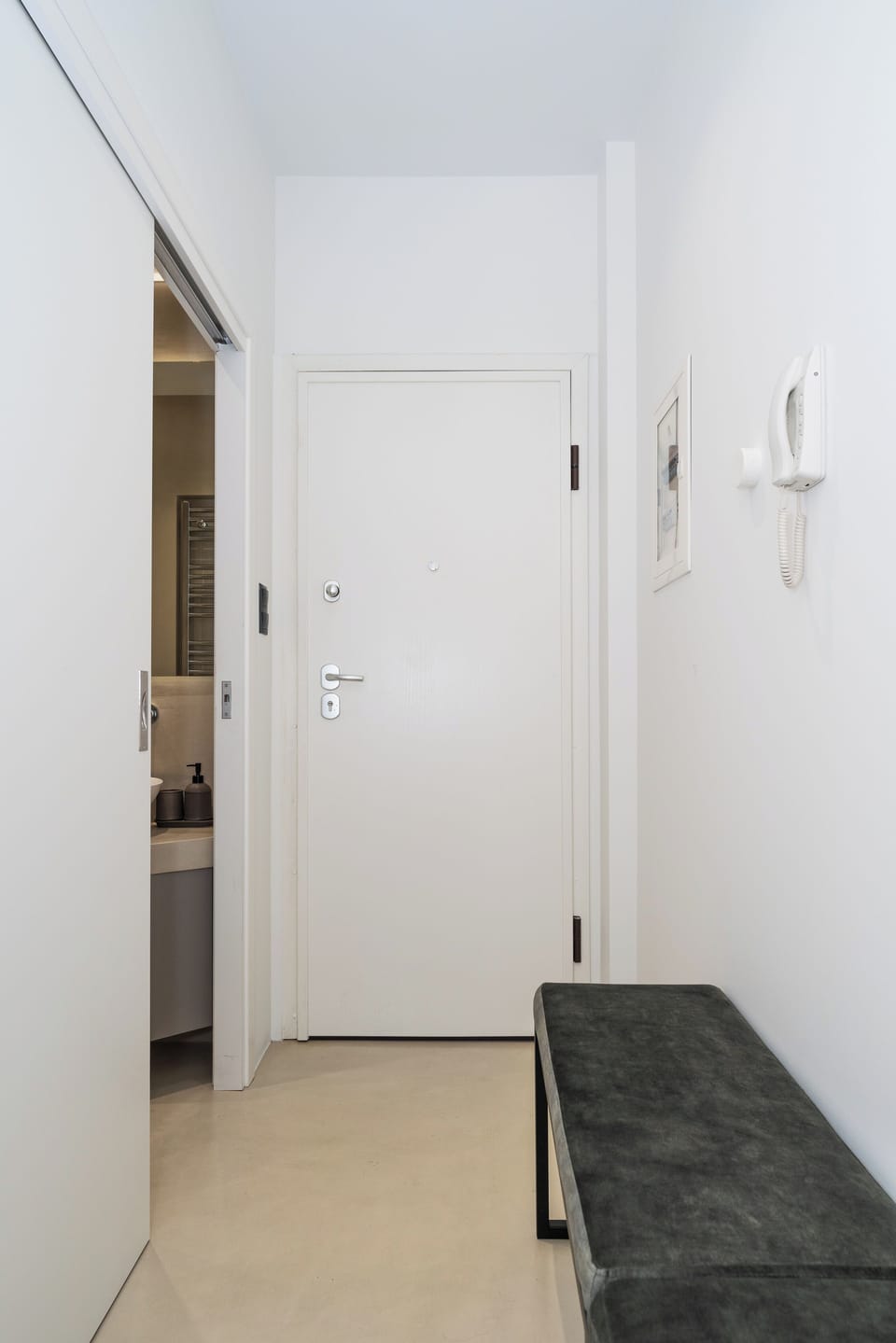 Exclusive Studio, 1 Double Bed, Kitchen | In-room safe, individually decorated, individually furnished, desk