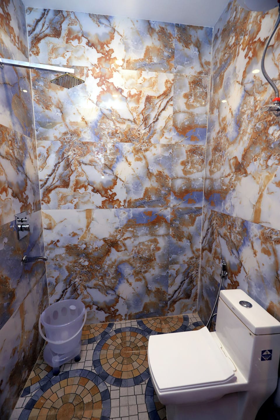 Deluxe Room | Bathroom
