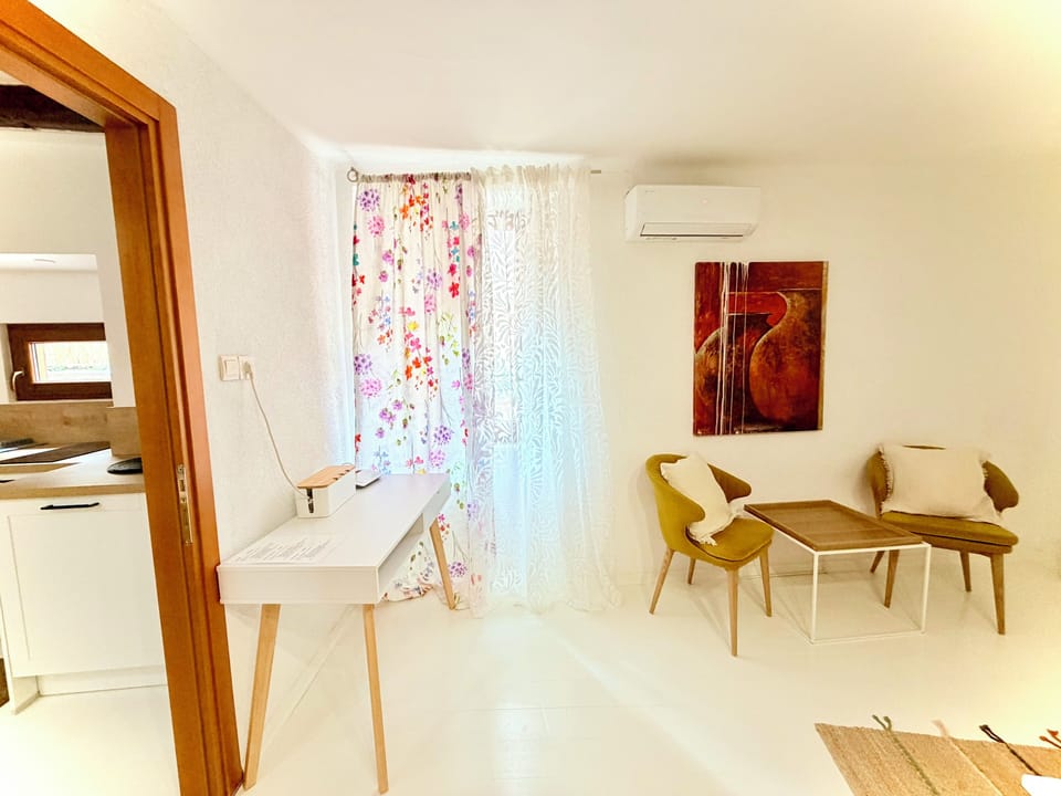 Apartment | 1 bedroom, iron/ironing board, free WiFi