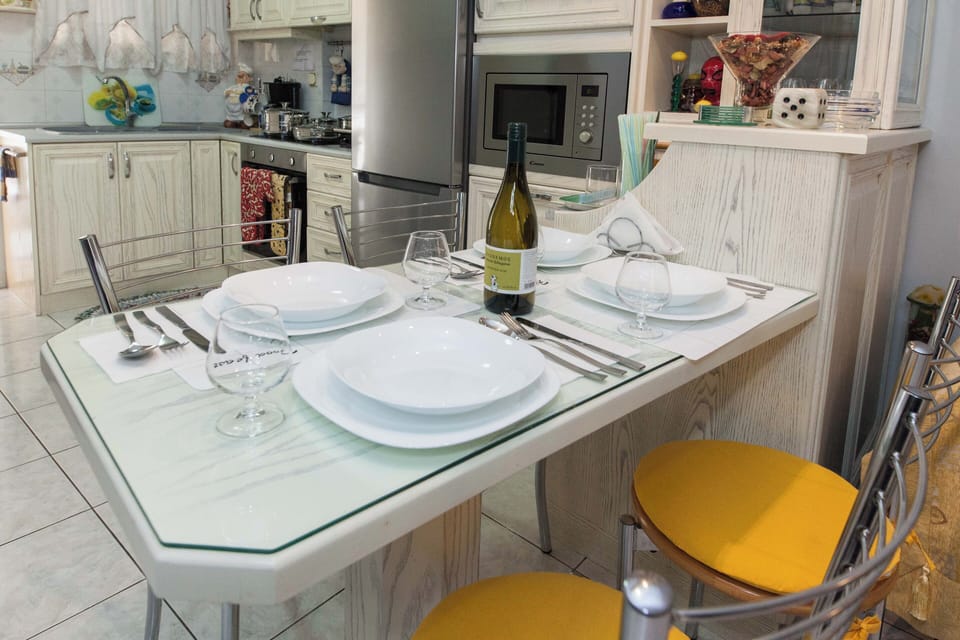 Apartment | In-room dining