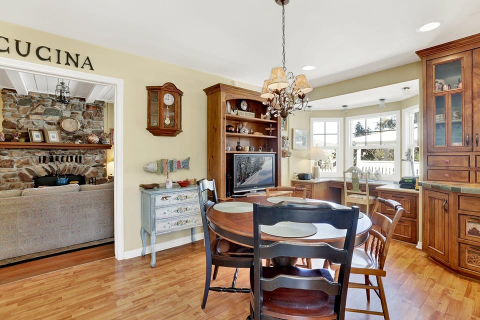 Cabin, Multiple Beds, Patio, Mountain View (2360) | Private kitchen