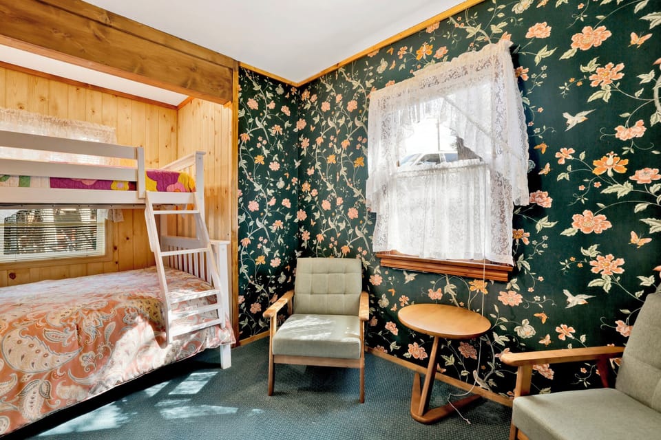 Cabin, Multiple Beds, Patio, Mountain View (2298) | 2 bedrooms, individually decorated, individually furnished, bed sheets