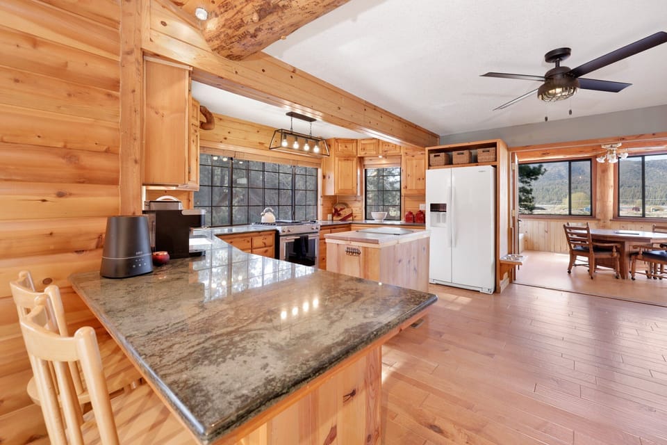 Cabin, Multiple Beds, Patio, Mountain View (2142) | Private kitchen | Coffee/tea maker