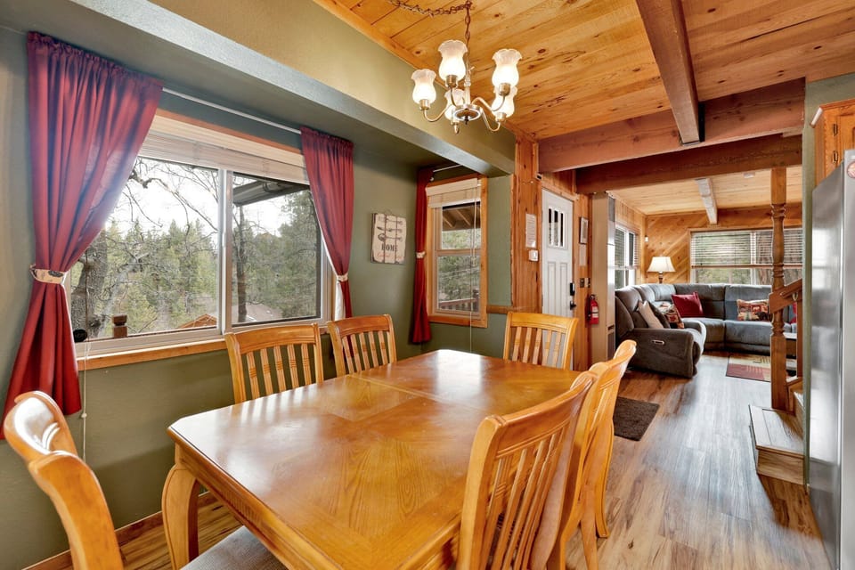 Cabin, Multiple Beds, Hot Tub, Mountain View (2166) | Dining