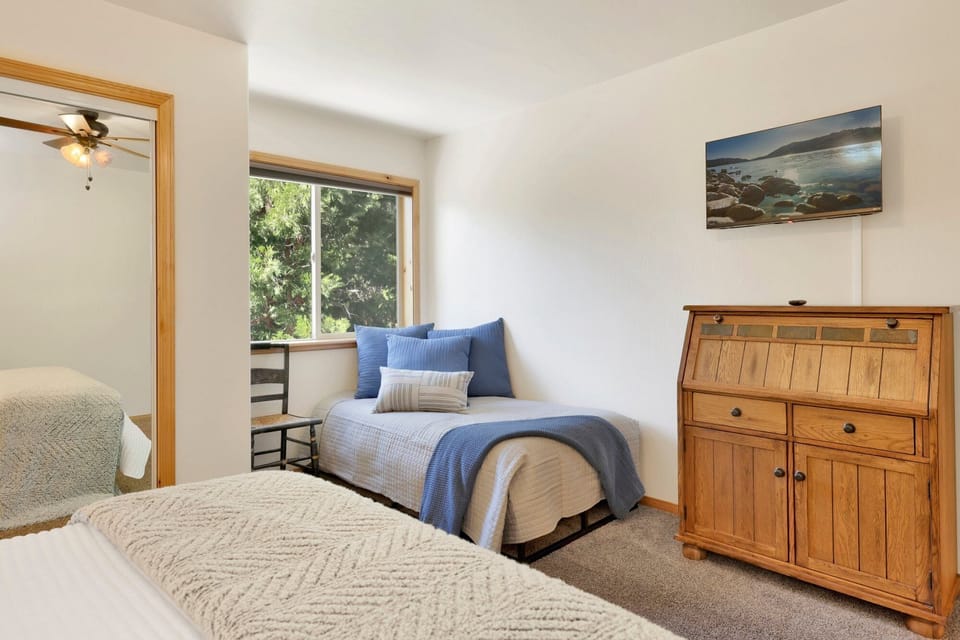 Cabin, Multiple Beds, Hot Tub, Mountain View (2147) | View from room