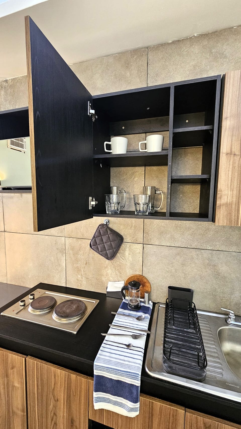 Fridge, microwave, coffee/tea maker, blender