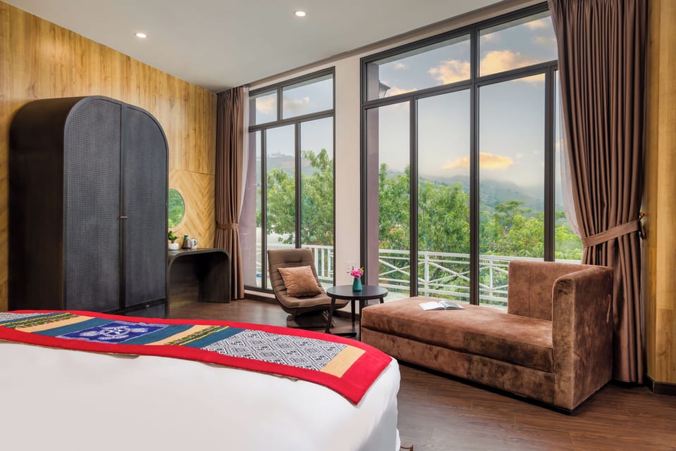Luxury Double Room, Mountain View | Premium bedding, Select Comfort beds, minibar, individually decorated
