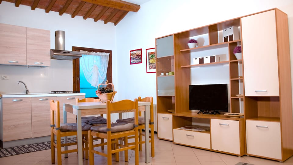 Apartment | Private kitchen | Fridge, microwave, oven, stovetop
