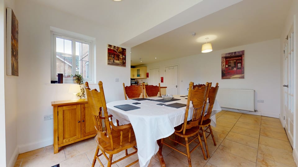 House | Dining