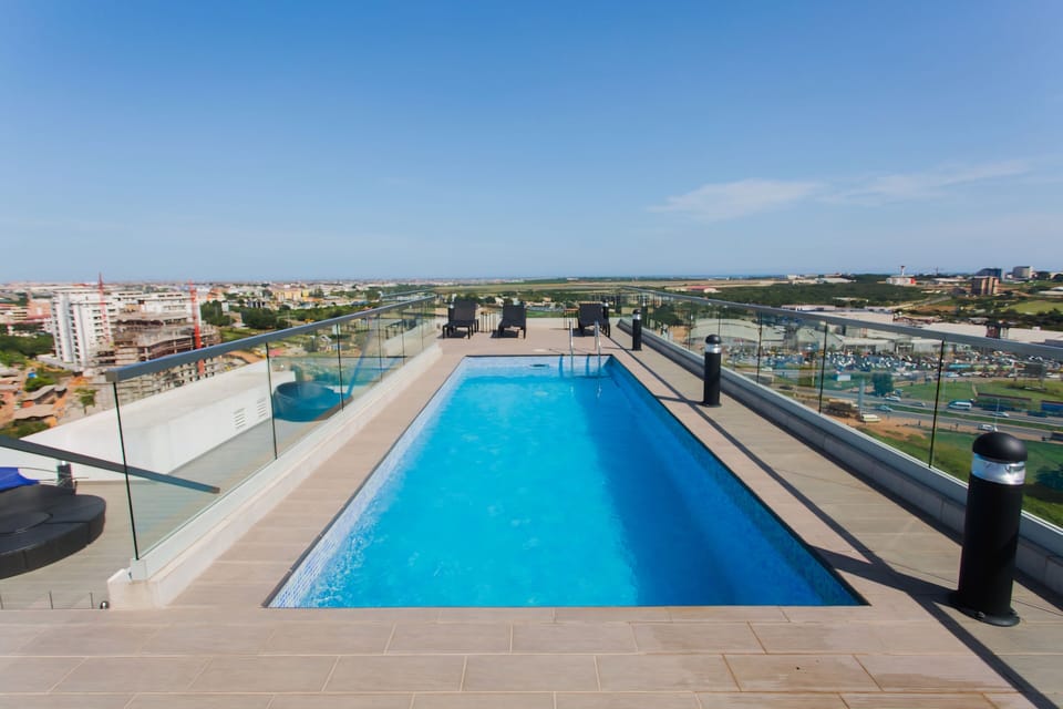 Rooftop pool