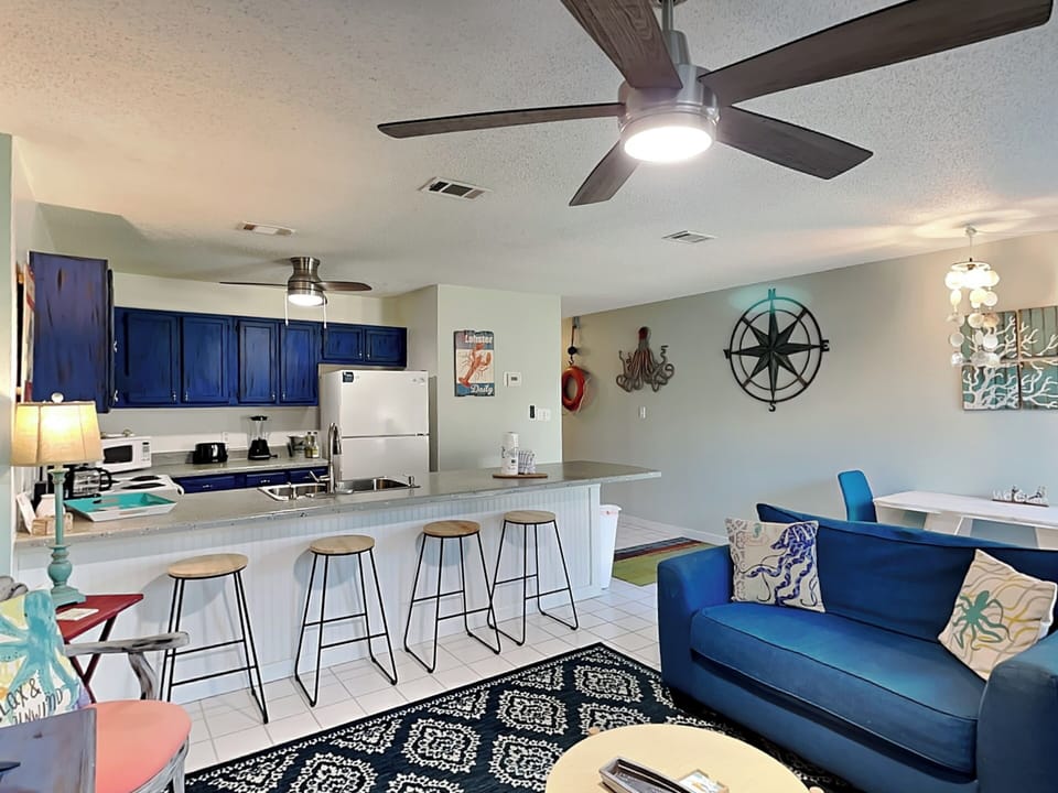 Condo, Multiple Beds, Patio (Island Home #102 - No Pets Allowed) | Interior