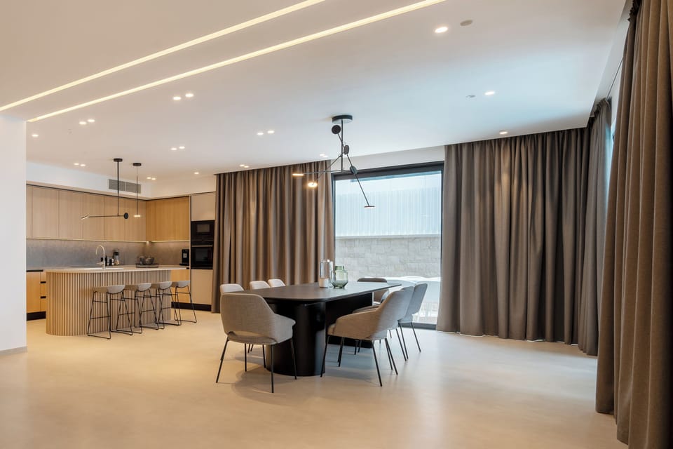 Deluxe Villa | In-room dining