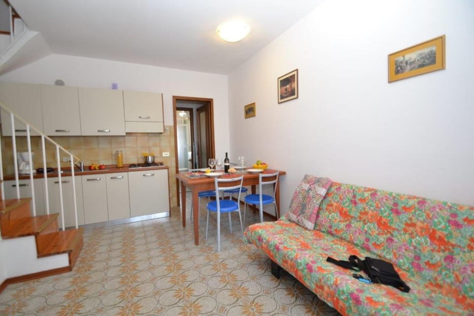 Apartment, 3 Bedrooms, Balcony | Living area