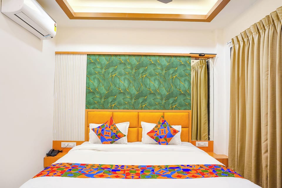 Executive Room | Egyptian cotton sheets, premium bedding, in-room safe, WiFi (free)
