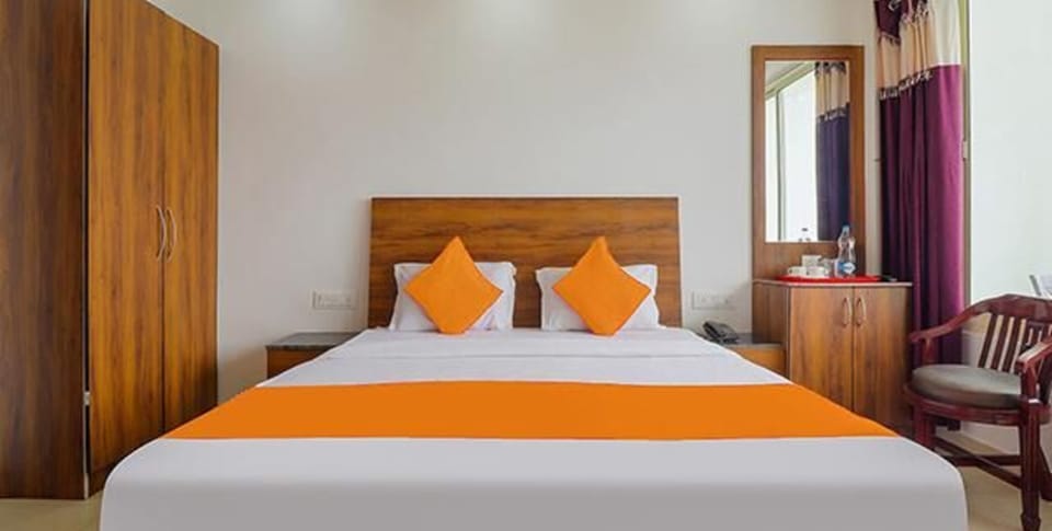 Egyptian cotton sheets, premium bedding, in-room safe, free WiFi