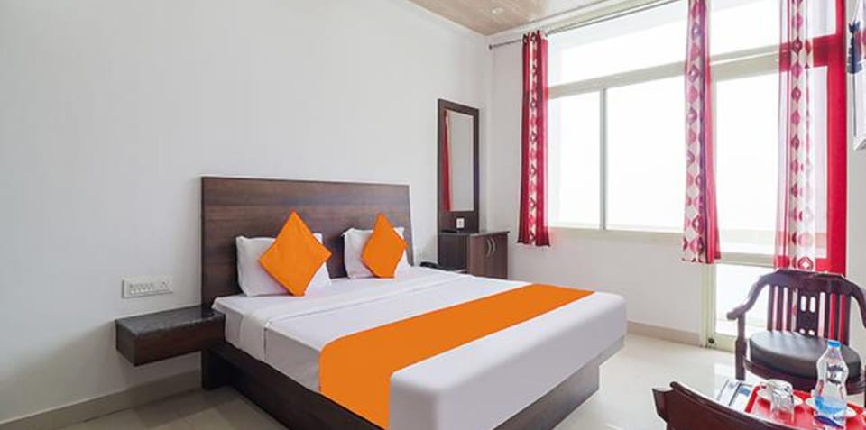 Deluxe Room | Egyptian cotton sheets, premium bedding, in-room safe, free WiFi
