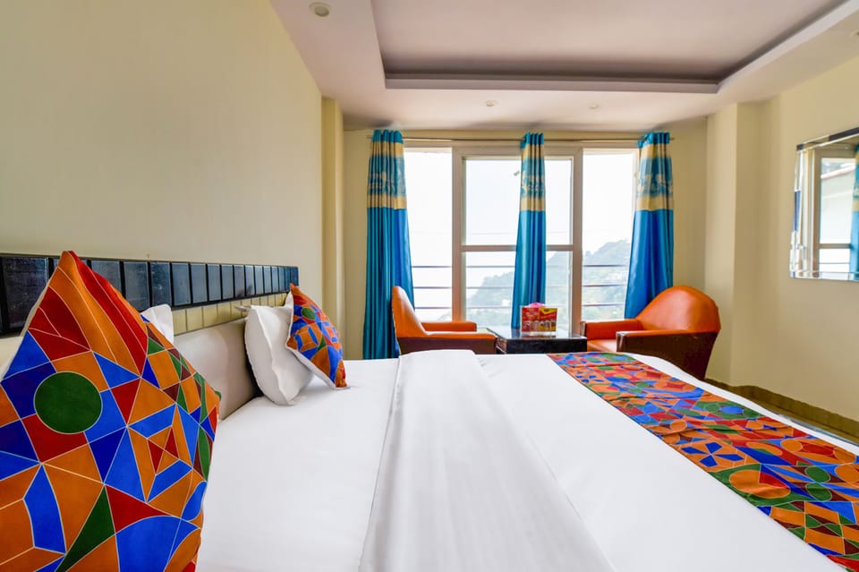 Egyptian cotton sheets, premium bedding, in-room safe, free WiFi