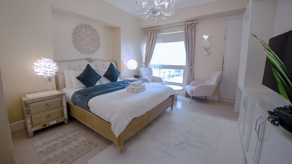 Executive Single Room, Sea View | Soundproofing, iron/ironing board (on request), WiFi (free)