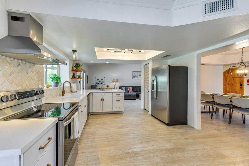 House (4 Bedrooms) | Interior