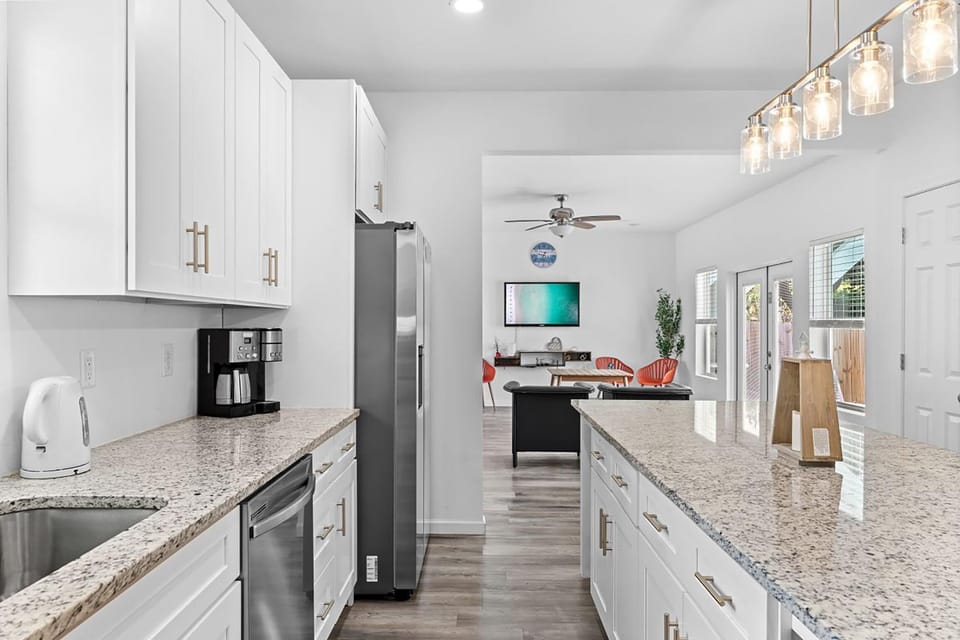 House, Multiple Beds (Illyrian Retreat) | Private kitchen | Oven, toaster