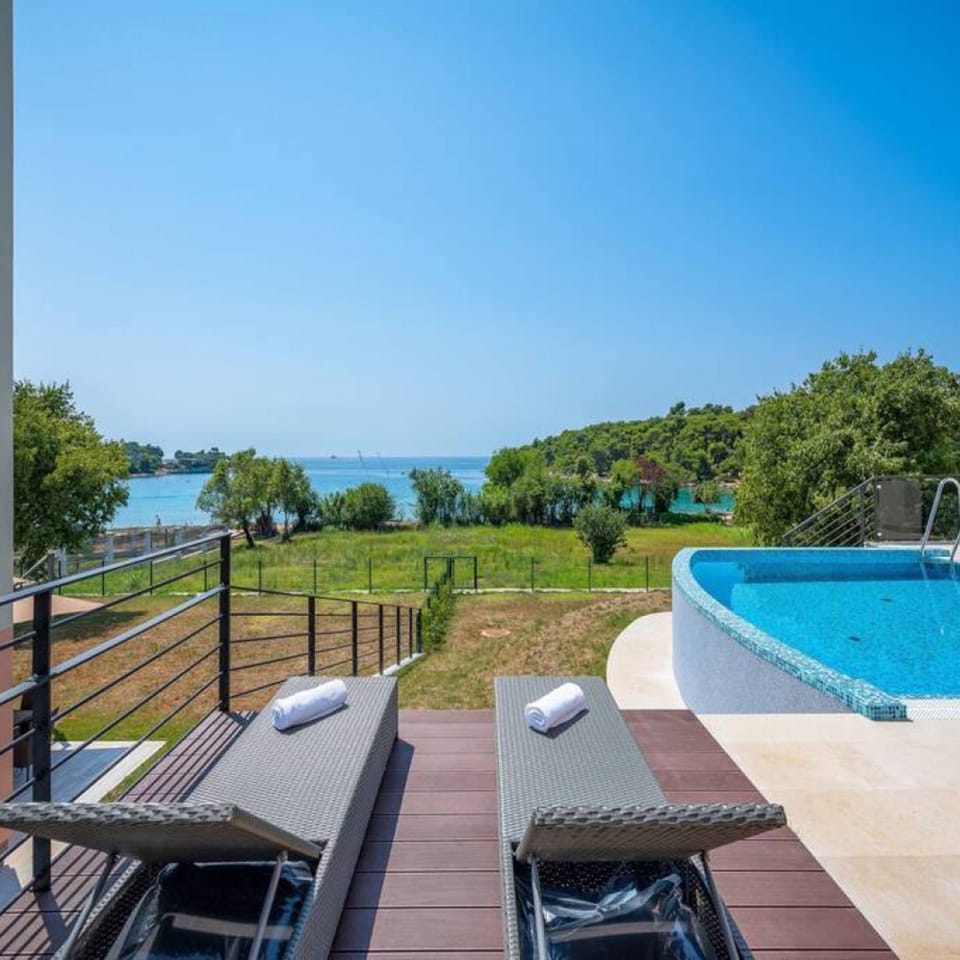 House, Smoking | 5 bedrooms