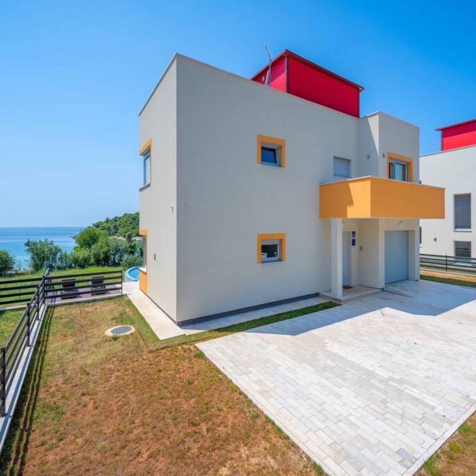 House, Smoking | 5 bedrooms