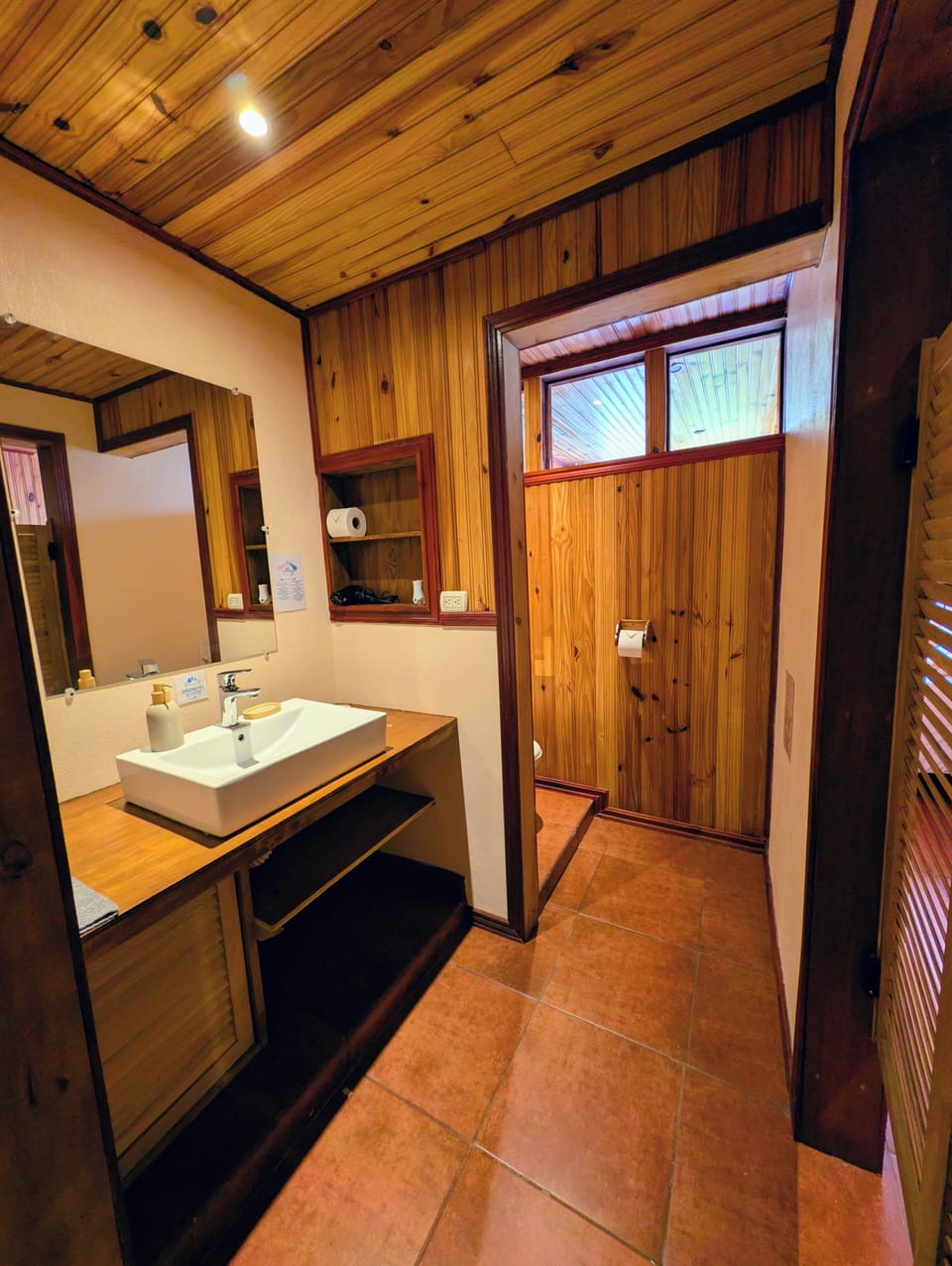 Superior Studio, City View | Bathroom | Free toiletries, hair dryer, towels, soap
