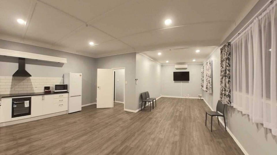 Cottage, 3 Bedrooms, Garden View | Private kitchen