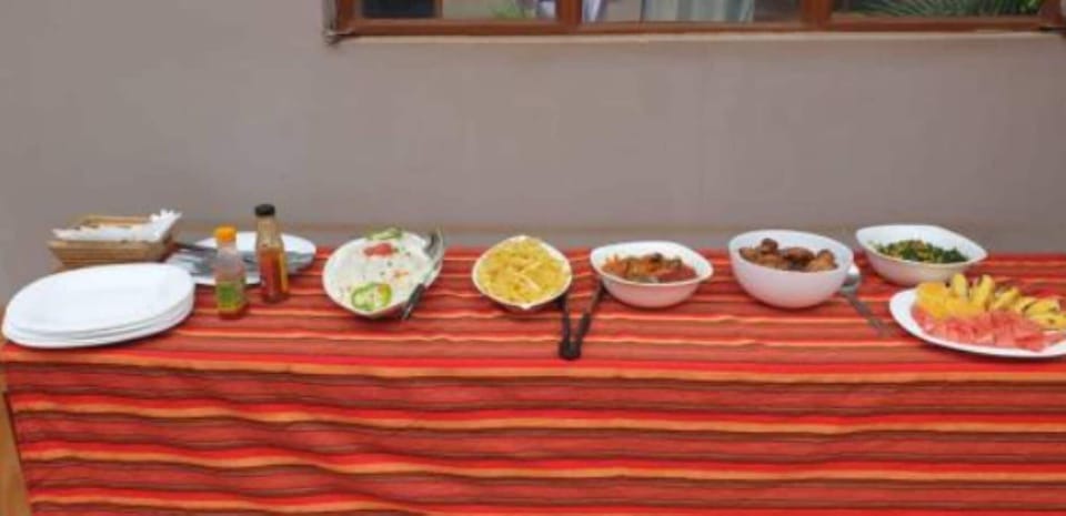 Free daily English breakfast